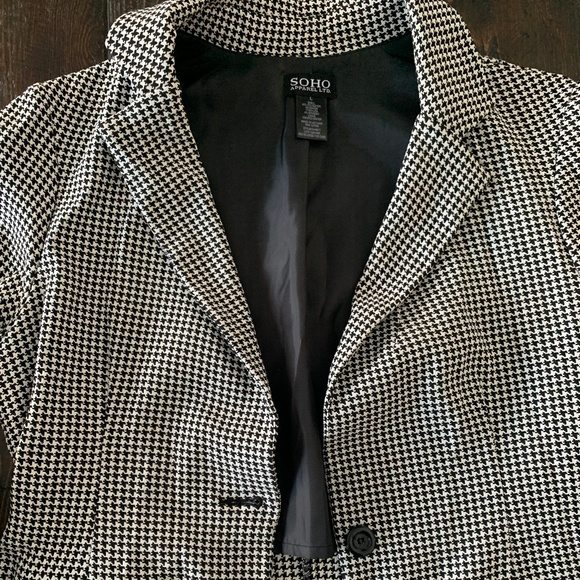 SOHO APPAREL LTD. ● Black and White Houndstooth Blazer - Picture 4 of 4